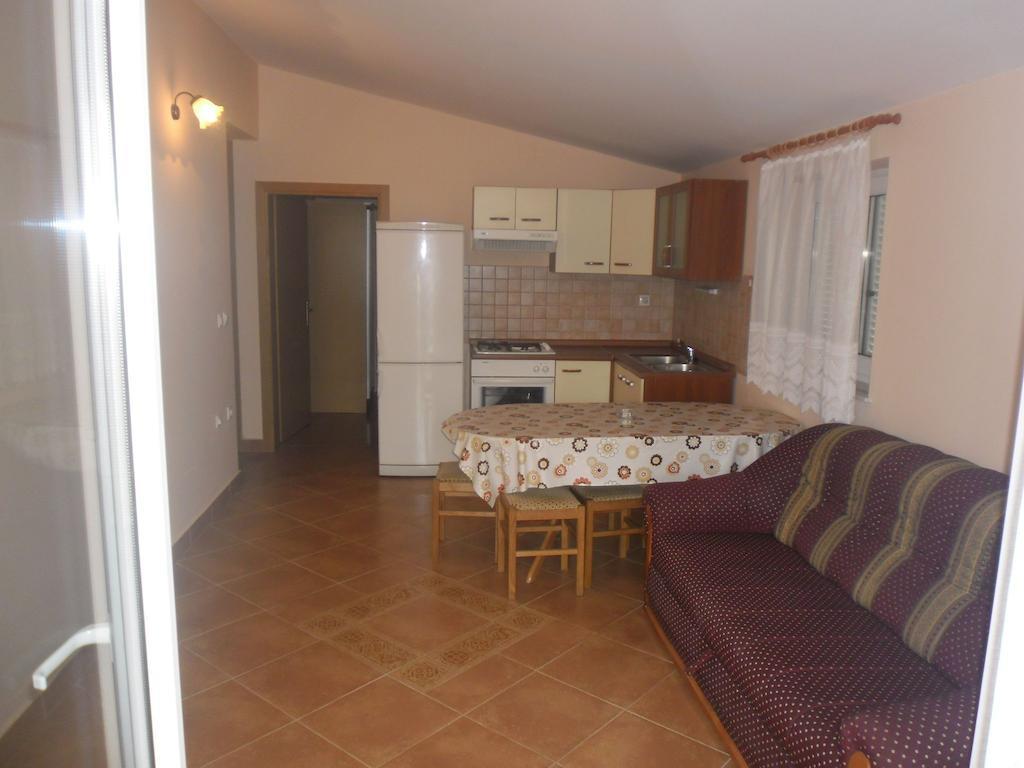 Apartments Golubic Sveti Petar  Værelse billede